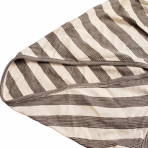 Woman's Juicy Couture striped top NWT - Picture 3 of 6
